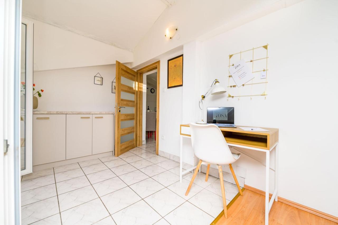 House Rosa Apartment Mali Losinj Exterior photo