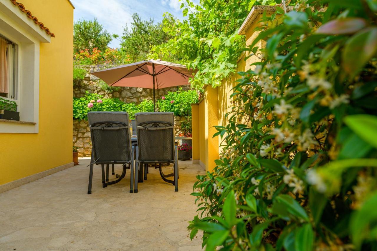 House Rosa Apartment Mali Losinj Exterior photo